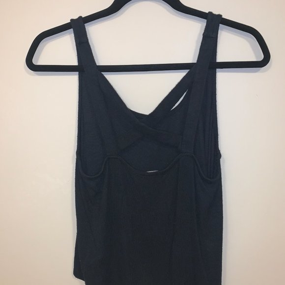 tank top - Picture 2 of 3